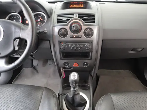 Renault Megane Odeon 2.0 Mt Aa 2ab