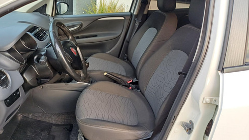Fiat Punto Attractive 1.4 Flex