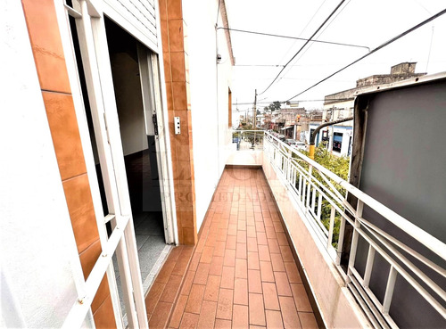2 Unidades Venta 2 Y 3 Amb 1er Piso S/expensa Balcon Frente