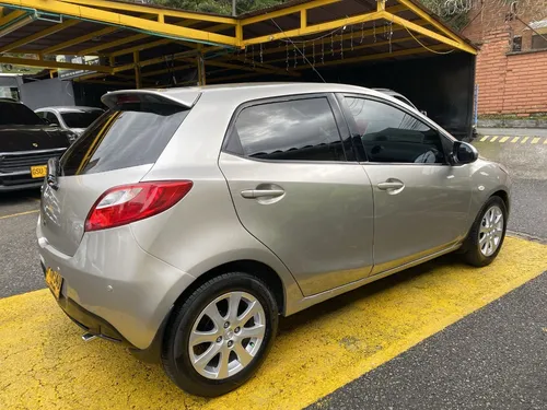 Mazda 2 1.5 15hm8 2010