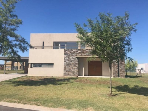 Imagen 2 de 18 de Casa En Venta En Barrio El Canton Maroto Propiedades