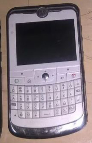 Celular Motorola Q 11 Para Retrar Peças Ou Usar Vivo
