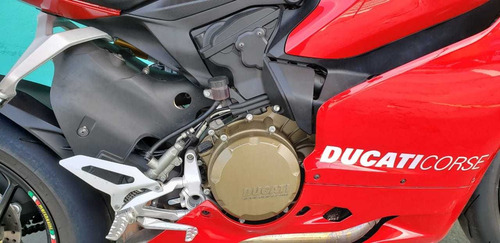 Ducati 1199 Panigale Vermelha Esportiva