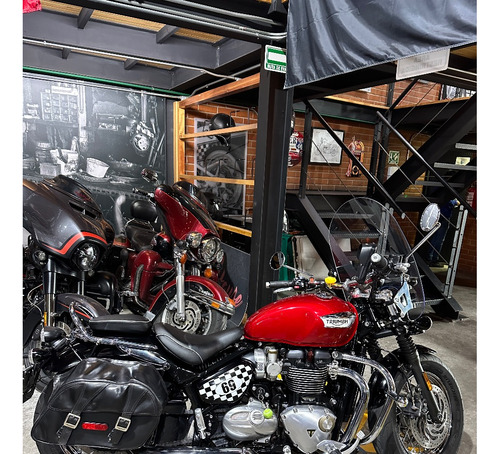 Triumph Speed Master 1200cc