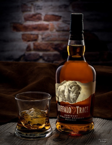 Whisky Buffalo Trace Bourbon 750 Kentucky + Miniatura Bufalo
