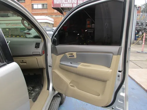 Toyota Fortuner Sr5 4x2 2700cc At Aa