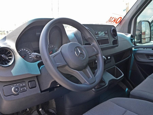 Imagem 7 de 12 de Mercedes Sprinter 314 Cdi Extra Longa Com Baú