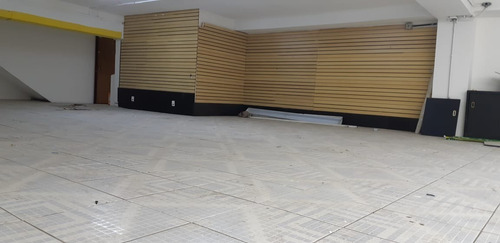 Imagem 19 de 25 de Salão /sala Comercial Ideal Para Estoque / Depósito De Mercadorias, Local Seguro, Com Estacionamento No Local A 20 Metros Da Ladeira Porto Geral, 100 Metros Da Rua 25 De Março