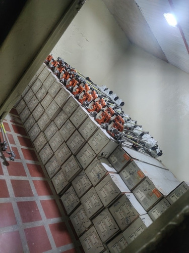 Imagen 4 de 4 de Desmalezadora Stihl Fs 250