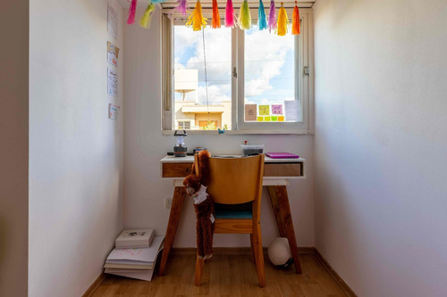 Departamento De 2 Dormitorios En Venta, La Plata