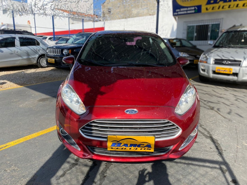 Imagem 3 de 12 de Ford Fiesta Sedan