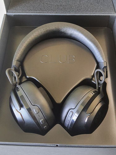 Fone De Ouvido Original Jbl Club 700bt Headphone C Microfone