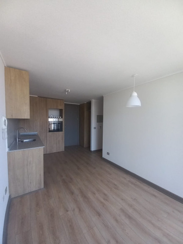 Metro Lo Ovalle Departamento En Arriendo 2d+2b Codxy101408