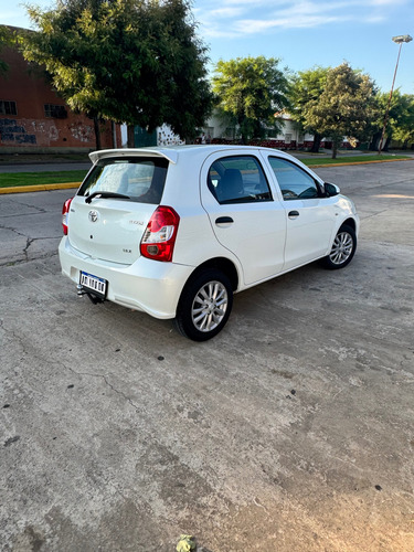 Toyota Etios 1.5 X 6mt My19