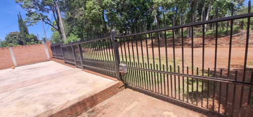 Casa En Venta De 3 Dormitorios C/ Cochera En Eldorado - Misiones