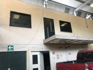 Imagen 8 de 10 de Bodega Con Oficinas En Renta En Col. Bachigualato
