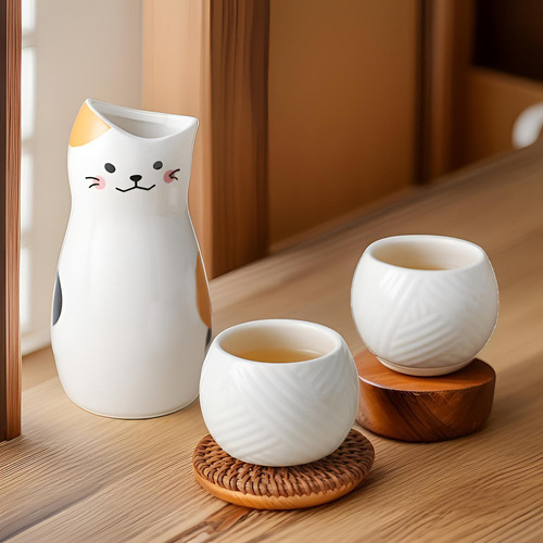A Juego De Vasos De Cerámica For Botella De Sake, Vasos De