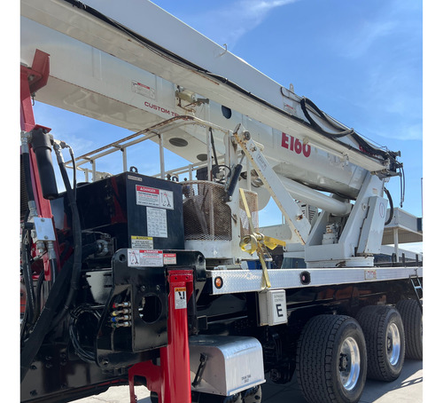 Grua Elliot Camion Peterbilt 2016 15ton