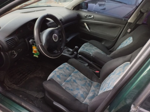 Volkswagen Passat 1.9 I