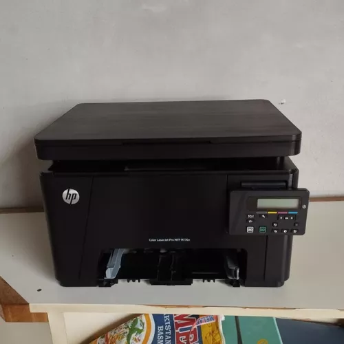 Impresora multifunción color HP LaserJet Pro M176n