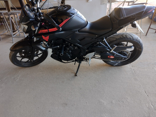 Imagem 2 de 6 de Yamaha Mt-03
