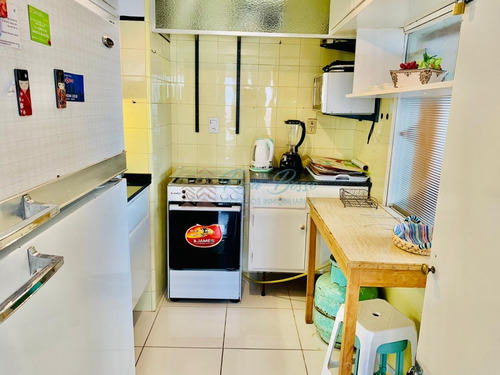 Península 2 Dorm Y Medio, 2 Baños, Buena Orientación!- Ref: 1568