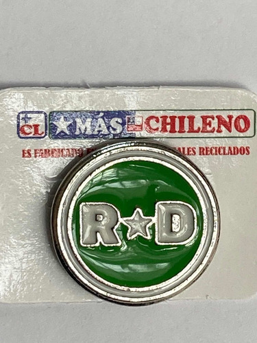 Imagen 5 de 9 de Pin Revolución Democrática