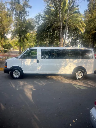 Chevrolet Express 6.0ls C 15 Pas At