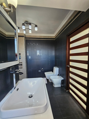 Elena Hidalgo Vende Hermoso Apartamento Residencias Assad Garden El Parral-valencia Carabobo Con Imponente Vista Sobre La Ciudad ,fácil Acceso A La Autopista (solo Clientes)