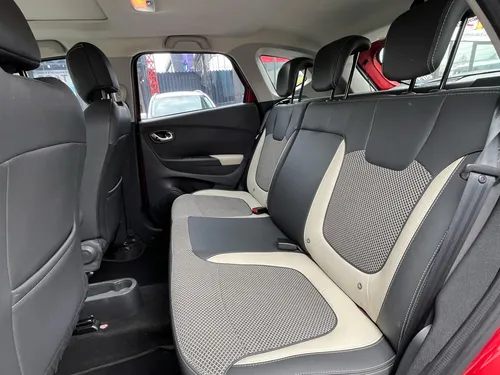 Renault Captur 2.0 Intens Automática