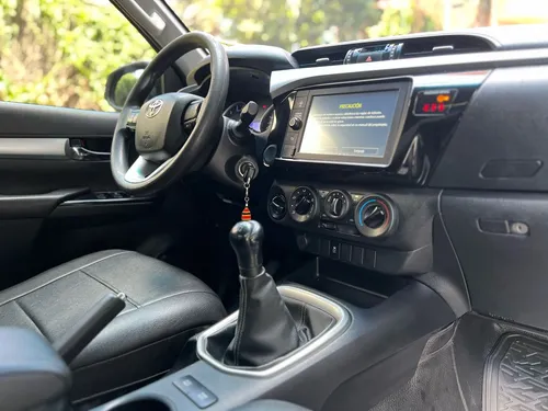 Toyota Hilux 2.4l