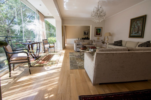Venta De Piso En Barrio Norte En La Exclusiva Zona De La Isla. 7 Ambientes 4 Dormitorios En Suite