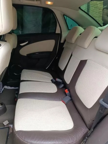 Fiat Grand Siena 1.6 16v Essence Flex Dualogic 4p