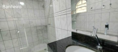 Casa Com Piscina Em Guaratuba, Litoral Paranaense.