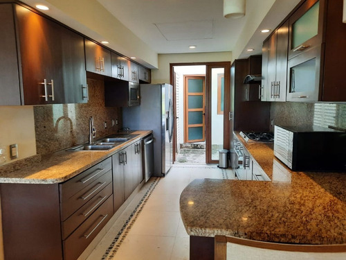 Imagen 21 de 30 de Casa En Venta En Tigre Club De Golf Alberca Privada.