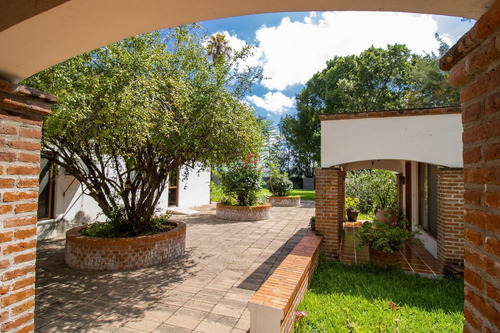 Terreno Con Uso De Suelo Comericial En Venta , Leon Guanajuato.