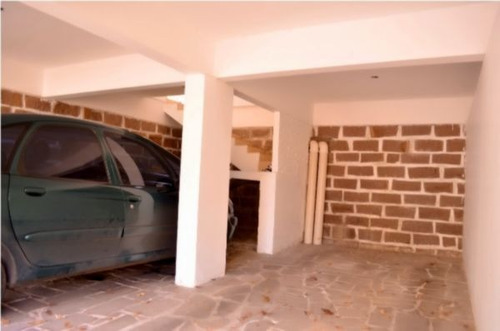 Casa Em Vila Nova Com 3 Dormitórios - Mi11693