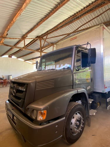 Imagem 4 de 4 de Mercedes Benz Atron 2324 - Baú - ( Novíssimo )