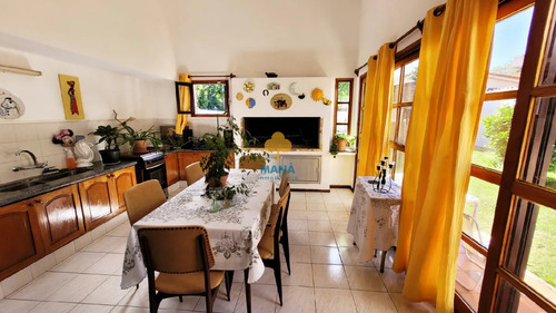 Venta, Casa 4 Dormitorios, A 100 Metros De Avenida Principal - Atlántida Ca735