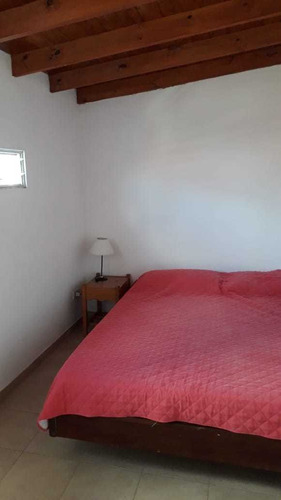 Chalet De 3 Ambientes Con Gas Natural - 73 N° 342-