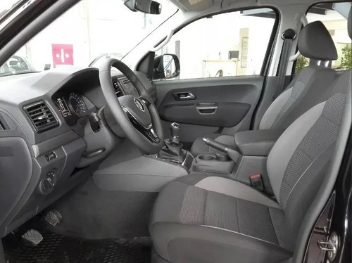 Imagen 14 de 15 de Volkswagen Amarok Comfortline 4x2 Mt 2.0tdi 180cv 2022 0km 3