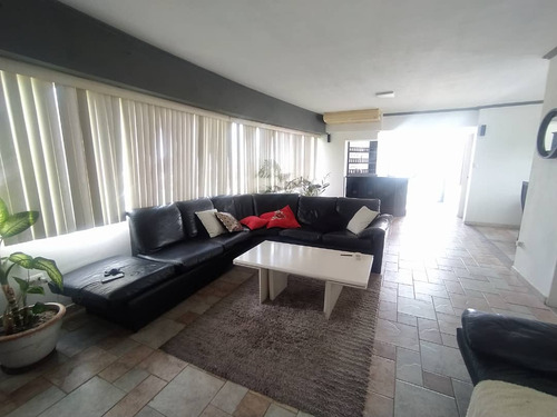 Michelle Alquila Penthouse En Las Chimeneas Ar /7