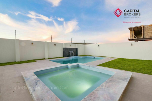Mansión De Súper Lujo En Venta En Ayamonte Zapopan Zona Bajío Guadalajara