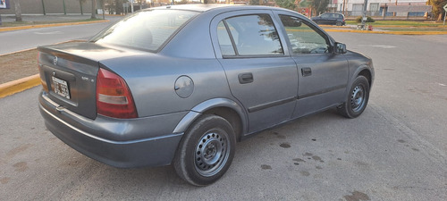 Chevrolet Astra 1.8 Gl