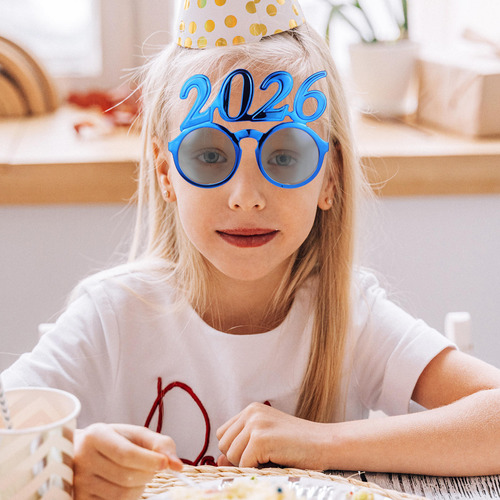 Gafas De Fiesta 2026 De 4 Piezas: Gafas De Sol De Feliz Noch