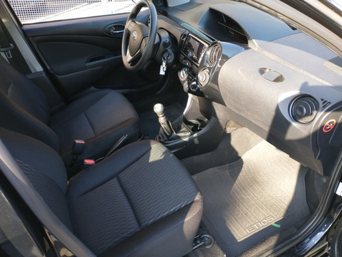 Imagem 11 de 13 de Toyota Etios 1.5 X Sedan 16v Flex 4p Manual