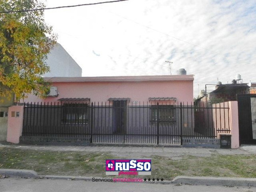 Venta Casa 3 Ambientes Villa Luzuriaga