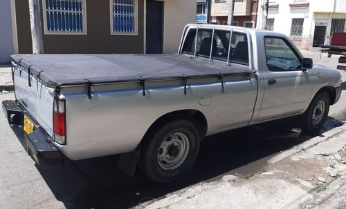Camioneta Nissan D22/np300 Año 2015