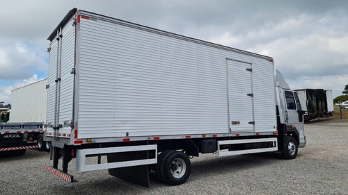 Imagem 4 de 14 de Ford Cargo 816 S 4x2 Rodado Duplo Ano 2018 Bau 6,20 Mts