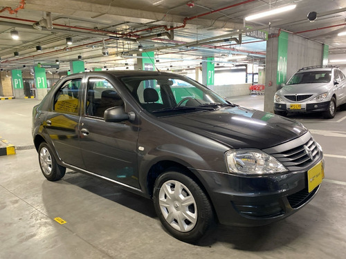 Imagen 2 de 25 de Renault Logan Familier